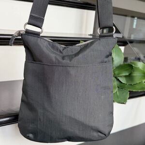 Baggallini crossbody purse, lightweight nylon travel shoulder bag like new